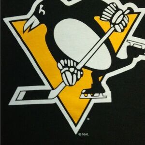 Reebok Black & Yellow Pittsburgh Penguins Graphic Tee